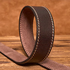 oliver | leather belt with contrast stitching